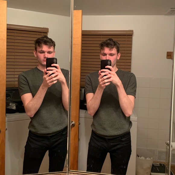 Profile Picture of Simon Langevin (@simlan) on Poshmark