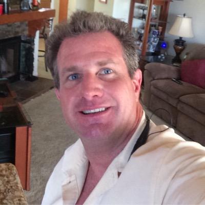 Profile Picture of Brad Redding (@BlueEyesInDiego) on Twitter