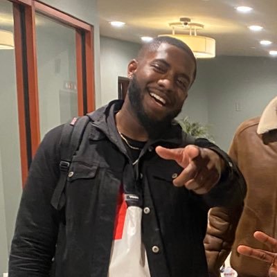 Profile Picture of Sean Swanson (@seanaquilmoe) on Twitter