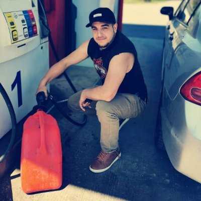 Profile Picture of Eric Chartrand (@EricChartrand9) on Twitter