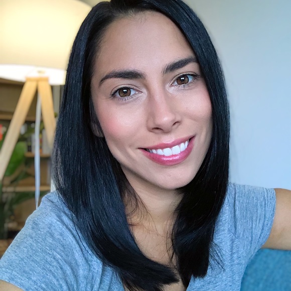 Profile Picture of Cindy Lepage (@lepagecin) on Poshmark