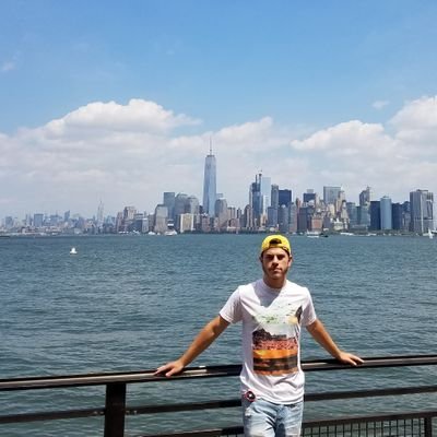 Profile Picture of Daniel Kogut (@dkogut98) on Twitter