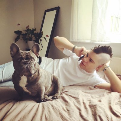 Profile Picture of DefundThePoliceVos (@AndrewVos) on Twitter