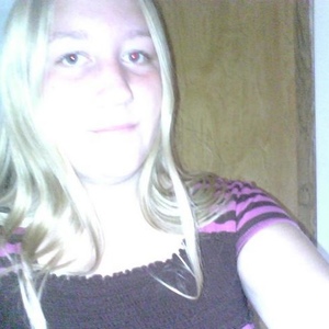 Profile Picture of Lea Holcomb (@leamh) on Myspace