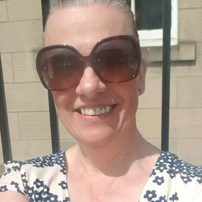 Profile Picture of Lynne Mckinlay Nee Main (@linylino) on Twitter