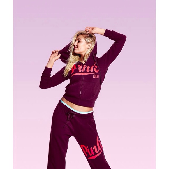 Profile Picture of Alexius Ibbotson (@alexius_5115) on Poshmark