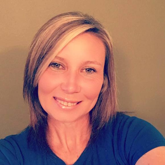 Misty Rushing - Poshmark Profile Picture of Misty Rushing (@misty_jesse37) on Poshmark