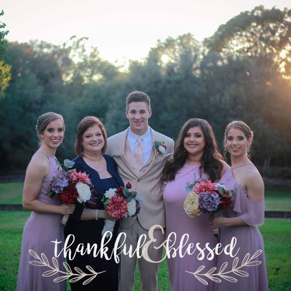 Profile Picture of Leann Parsley (@mamaleann) on Poshmark