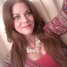 Profile Picture of Holly Wooten (@hollyrenee44hw) on Pinterest