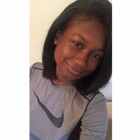 Profile Picture of Maimouna Diallo (@xxmaimounax3) on Poshmark