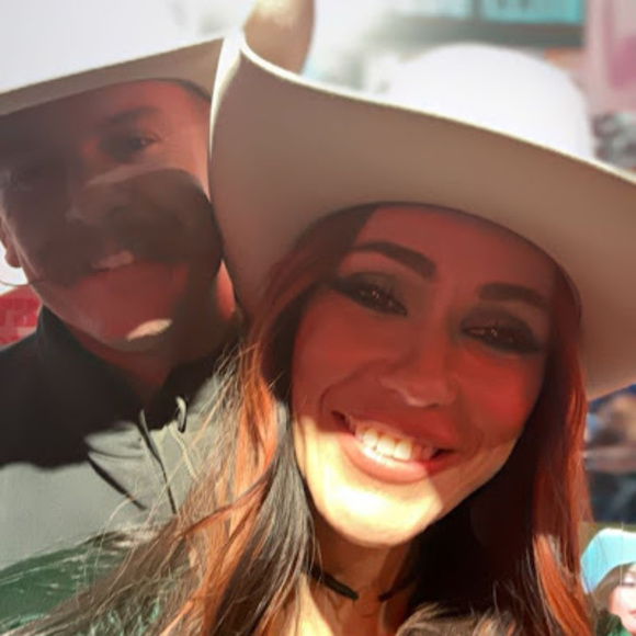 Profile Picture of Chelsi Martin (@brelsi110823) on Poshmark