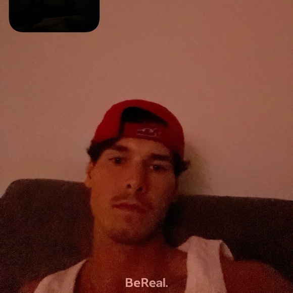 Profile Picture of Benjamin Pelletier (@bennio985) on Poshmark