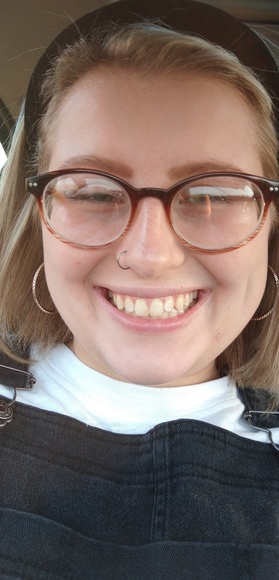 Valerie Nofziger - Poshmark Profile Picture of Valerie Nofziger (@vdogg17) on Poshmark