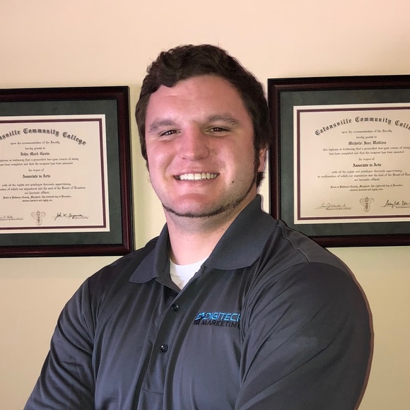 Profile Picture of Chris Gavin (@chris_gavin) on Poshmark