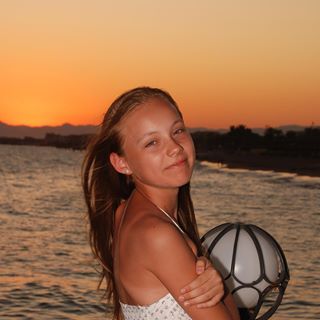 Profile Picture of Julia Christoph (@julia.christoph.501) on Facebook