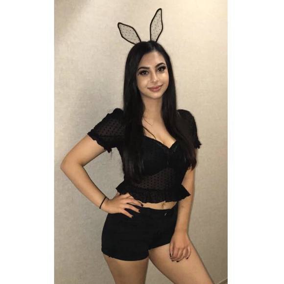 Profile Picture of Nahal Salehian (@xoxonahal) on Poshmark