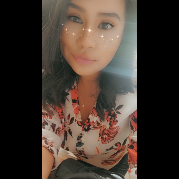 Profile Picture of Leandra Ramirez (@learam16) on Poshmark