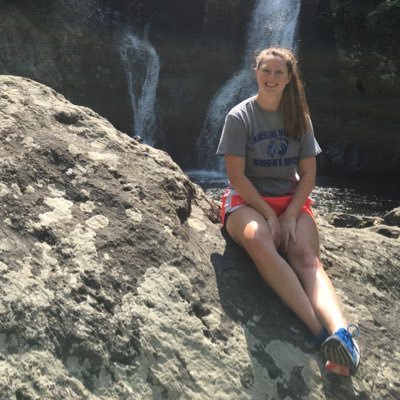 Profile Picture of Hillary Ladeau (@xhillbilly52) on Twitter