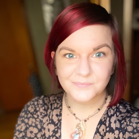 Profile Picture of Katelyn Boyd (@kboyd2011) on Poshmark