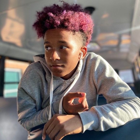 Profile Picture of Mike Battle (@curlyhead_mj) on Poshmark