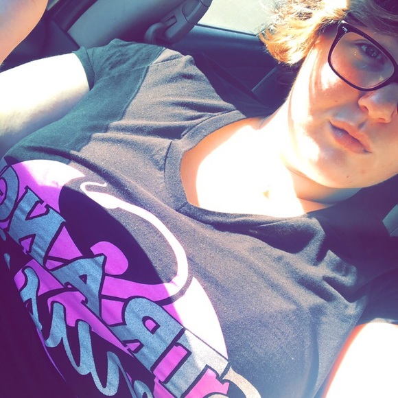 Profile Picture of Tiara Stark (@tee_marie12) on Poshmark
