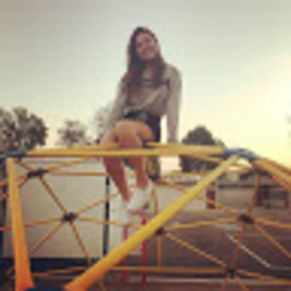 Profile Picture of Faithmarie Bramsche (@faithmarie_b) on Poshmark