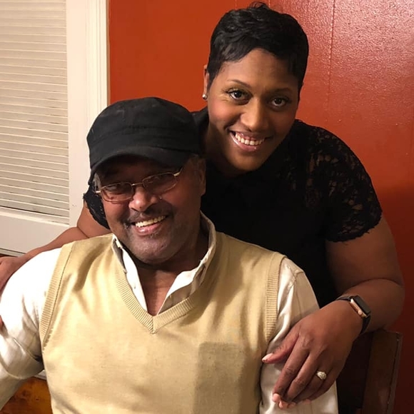 Profile Picture of Cassandra Harvey (@bryannjay) on Poshmark