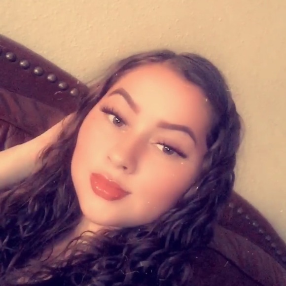 Profile Picture of Aisha Rivera (@riveraaisha2005) on Poshmark