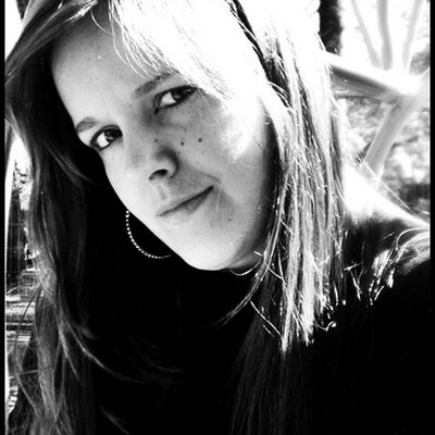 Profile Picture of Andreia Paula (@paularesch) on Twitter
