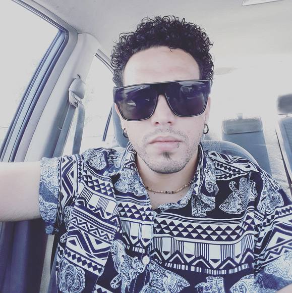 Profile Picture of Jon Santiago (@ozzleesantiago) on Poshmark