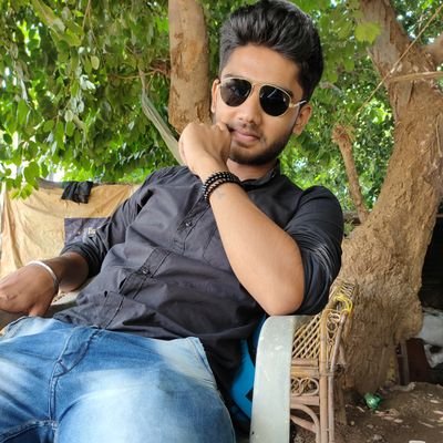 Profile Picture of Ashwin Deshmukh (@AshwinD23951959) on Twitter