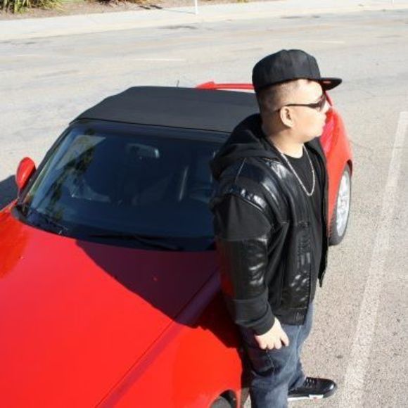 Profile Picture of David Dao (@superracertyper) on Poshmark