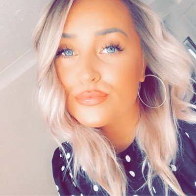 Profile Picture of Abi (@AbigailMachell) on Twitter