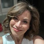 Profile Picture of Julia Reinhart (@juliagonzalezreinhart) on Instagram