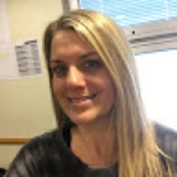 Profile Picture of Lisa Charpentier (@lisacharpent885) on Poshmark