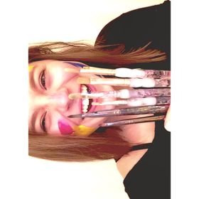 Profile Picture of Amanda Enders (@amandaendersart) on Pinterest