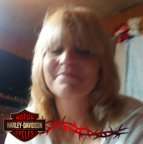 Profile Picture of Robin Capps (@robincapps44) on Poshmark