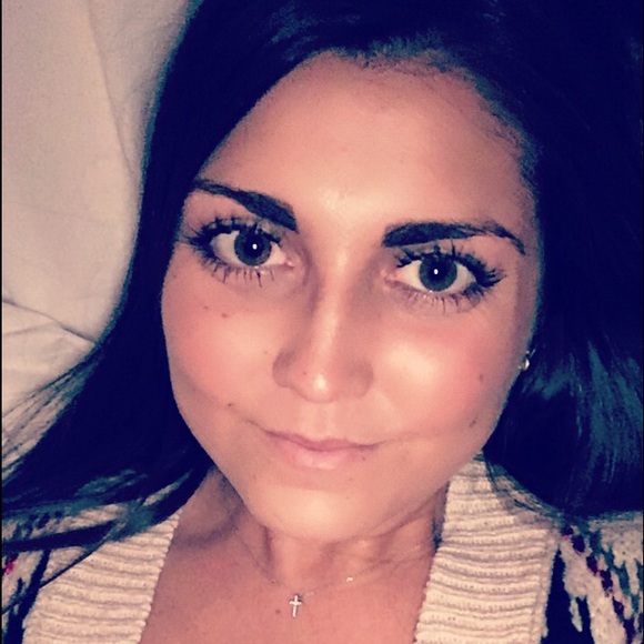 Profile Picture of Rory Craig (@roryec6) on Poshmark