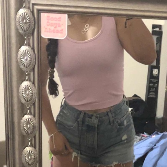 Profile Picture of Valentina Ramizez (@valentina_rz) on Poshmark