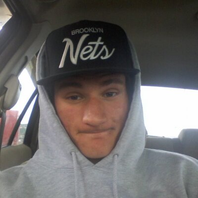 Profile Picture of Robert John Eades (@Ron_jon_eades) on Twitter