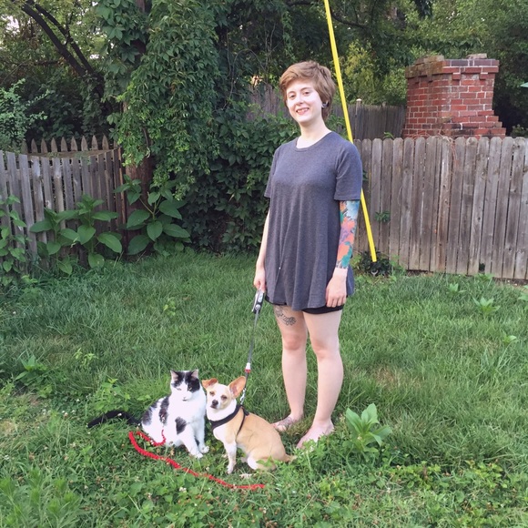 Profile Picture of Erin Schwagerl (@eschwagerl) on Poshmark