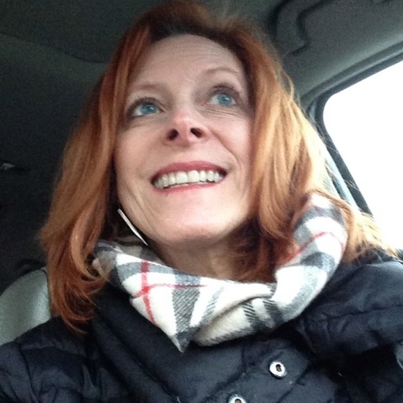 Brenda Huttie - Poshmark Profile Picture of Brenda Huttie (@bahuttie) on Poshmark