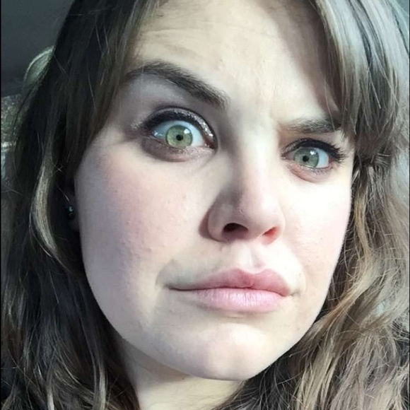 Profile Picture of Chrissy Tardif (@chriscsbomb) on Poshmark