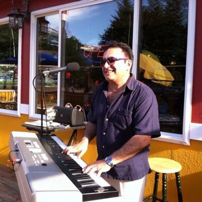 Profile Picture of ALEJANDRO LOEZA (@alhomusic) on Twitter