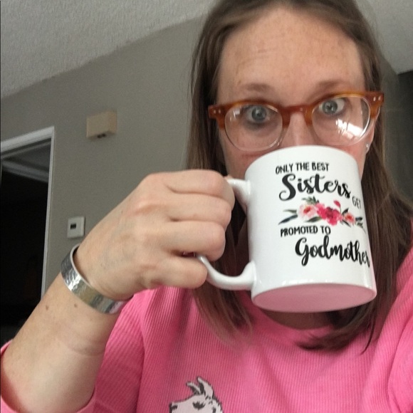 Profile Picture of Brooke Reid (@sisterbagman) on Poshmark