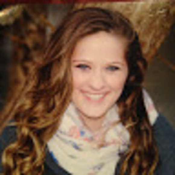 Alexa Wade - Poshmark Profile Picture of Alexa Wade (@lexanwade) on Poshmark