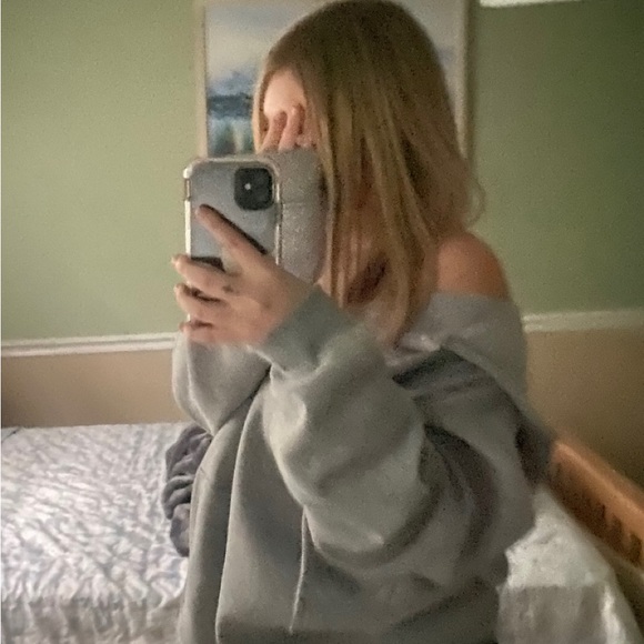 Profile Picture of Lacy Schwallenberg (@lacy092507) on Poshmark
