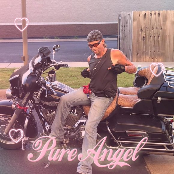 Profile Picture of Chris Priddy (@chrispriddy) on Poshmark