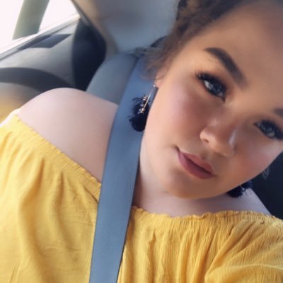 Profile Picture of Paige Duncan (@PaigePoo13) on Twitter