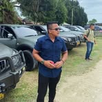 Profile Picture of Lessy Sajak (@icalhurnala1) on Facebook